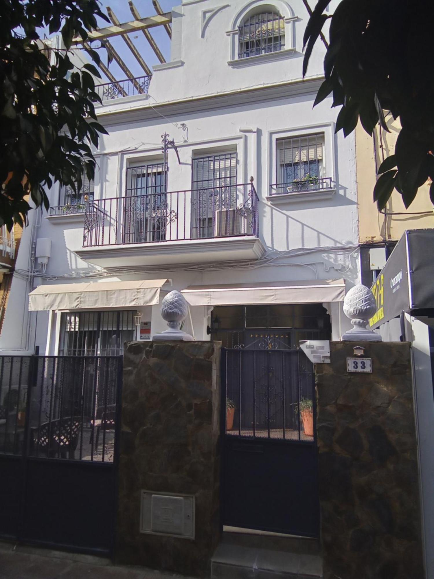 Atico Centrico Nervion Apartment Севиля Екстериор снимка